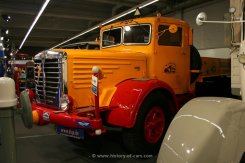 B&uuml;ssing 8000S Meiller 3-Seitenkipper 1950