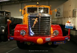 B&uuml;ssing 8000S Meiller 3-Seitenkipper 1950