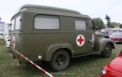 Ford FK3500 Ambulance der Streitkräfte Großbritanniens und Belgiens 1953