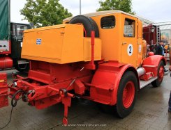 Hanomag ST100 Zugmaschine mit Tieflader und Hanomag K55 Raupe 1947