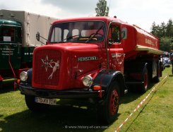Henschel HS100 S Sattelzugmaschine mit Tankauflieger 1960