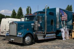 Kenworth W900L Aerocab Sleeper 2005