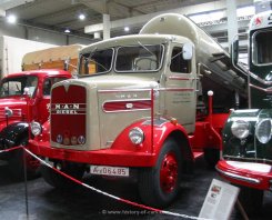 MAN 750 L1S Sattelzugmaschine mit Silo-Auflieger 1960