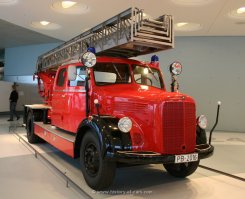 Mercedes-Benz LF3500 Feuerwehr Metz DL22 1952