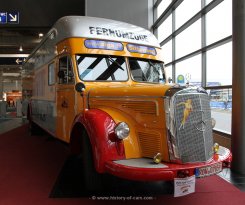 Mercedes-Benz L315 (O6600) Möbelkoffer 1955