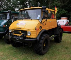 Mercedes-Benz Unimog 406 Doppelkabine ex-Flugzeugschlepper (?) 1963-1990