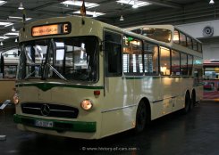 Mercedes-Benz O317 Anderthalbdecker 1974