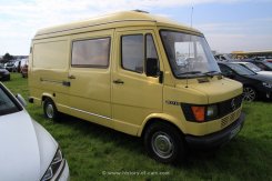 Mercedes-Benz T1 207D Kastenwagen lang/Hochdach 1977-1988
