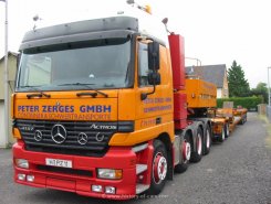Mercedes-Benz Actros 4157 L 8x4/4 Schwerlast-Sattelzugmaschine P. Zerges 1996-2002