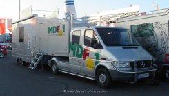 Mercedes-Benz Sprinter Doppelkabine Sattelzugmaschine MDF1 Fernsehen 2000-2002