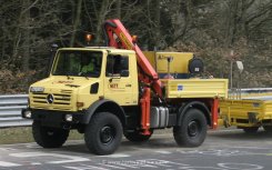 Mercedes-Benz Unimog 437.4 U4000 Pritsche mit Ladekran 2002-2013