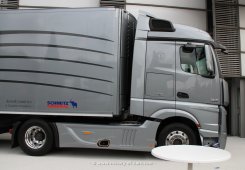 Mercedes-Benz Actros MP4 1845 StreamSpace Sattelzugmaschine 2012