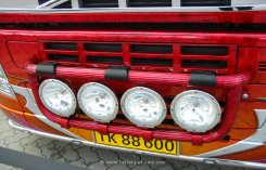 Volvo FH12 6x2/4 Sattelzugmaschine Guldager "Dream Catcher" 2004