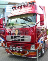 Volvo FH12 6x2/4 Sattelzugmaschine Guldager "Dream Catcher" 2004