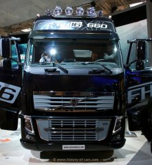 Volvo FH16 660 8x4/4 Schwerlast-Sattelzugmaschine 2008