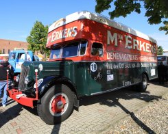 White M&ouml;belkoffer Erkens 1948